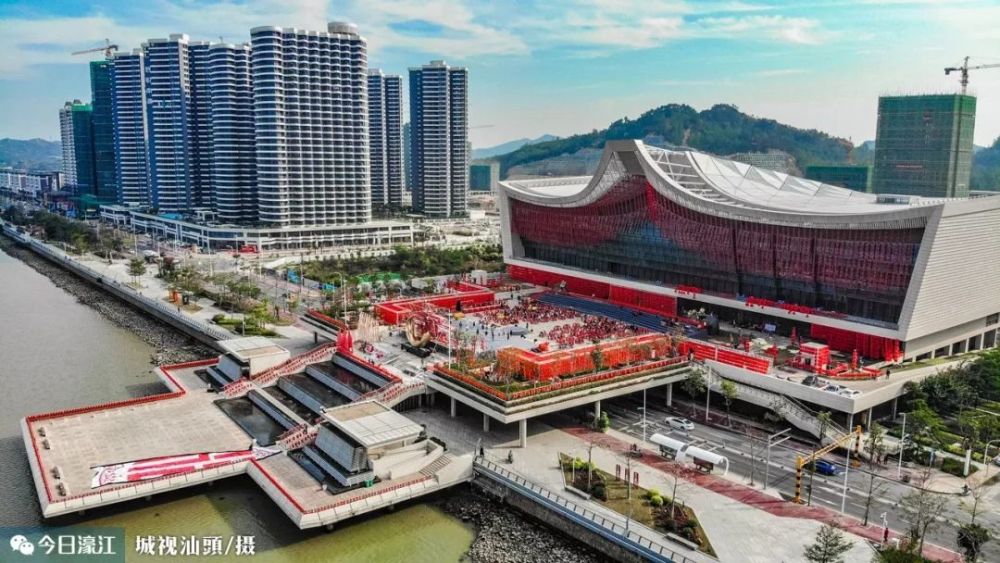 雅!央视东西南北贺新春 汕头潮博馆成全国网红