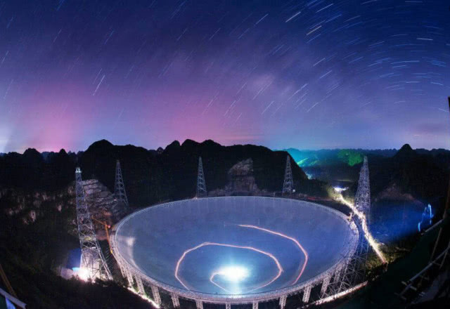 "中国天眼"通过验收,网友表示:什么时候能够发来宇宙高清照片