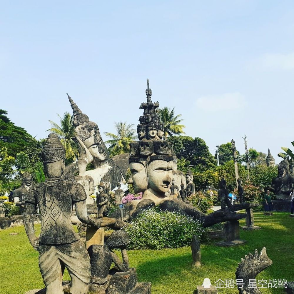 老挝首都万象佛陀公园景色