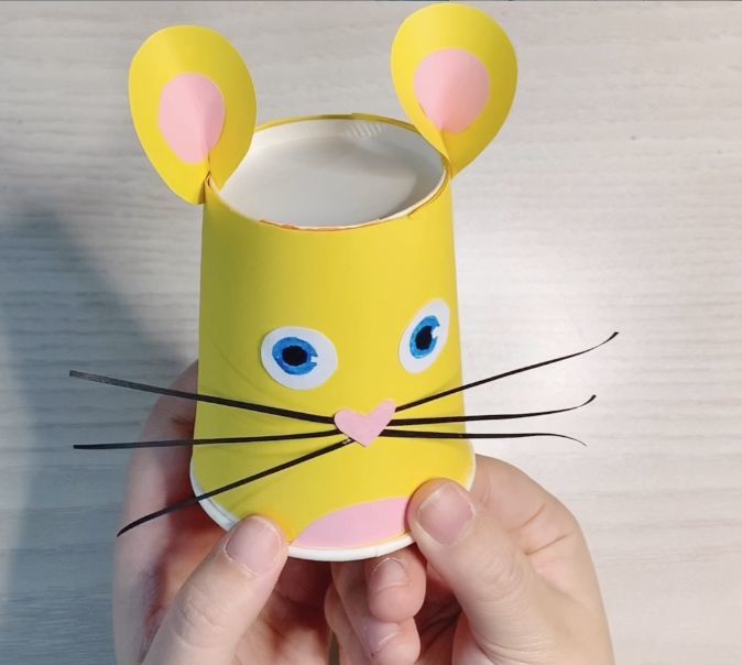 简单又有趣的小手工,用旧纸杯来做只小老鼠吧!