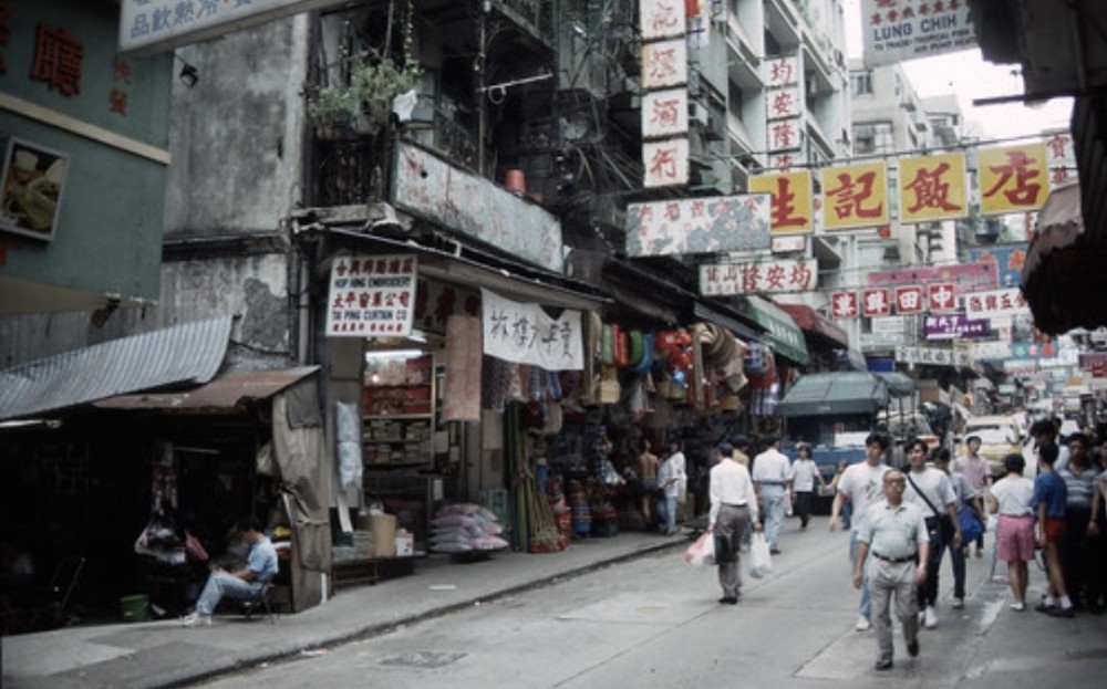 大城市打拼,生活不易,看看80年代的香港住宅