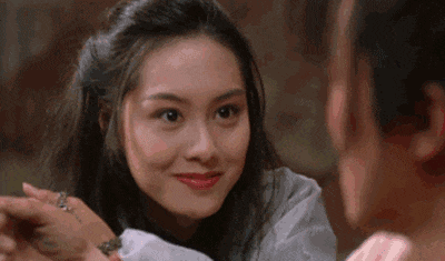 单只眨眼还能保持眼睛的美好神态不容易的,不信你试试~淑贞叼牌嘴唇