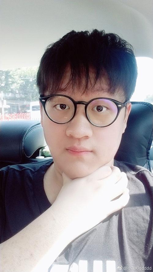 德云色薪水事件后续!kid将停播一个月,网友:笑笑对你够好了