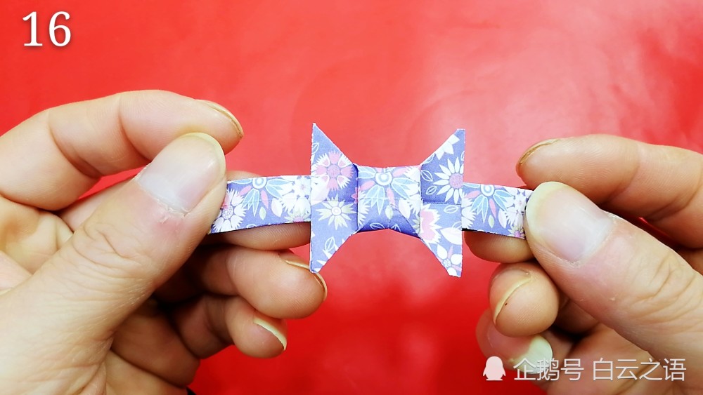 折纸大全,折一个漂亮的蝴蝶结戒指给孩子玩吧,教程很简单哦