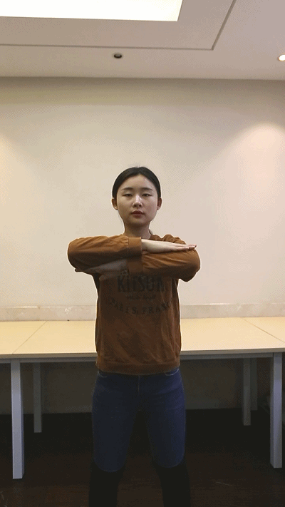 教你肩关节保健操,肩膀怎么酸痛怎么做_腾讯新闻