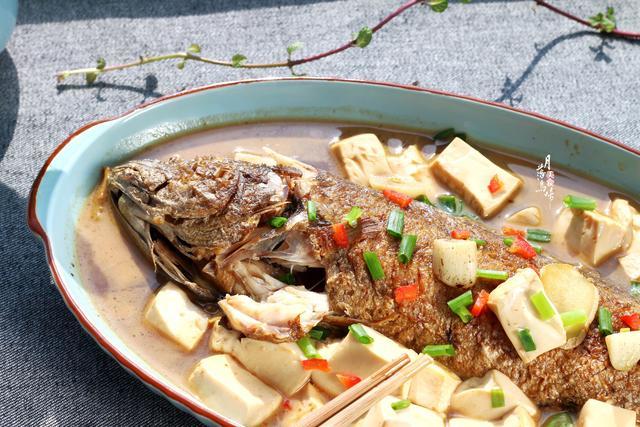 红烧鱼,年菜,春季,豆腐烧鱼,家常菜