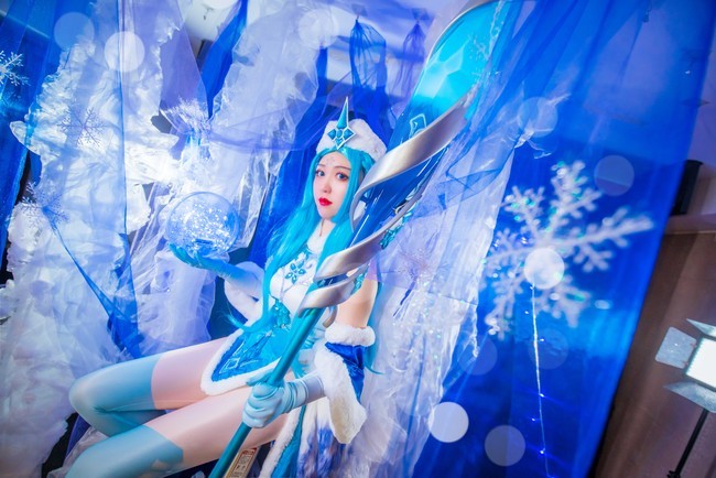 王者荣耀:冰雪女神王昭君cos,感受凛冬将至的魅力了!