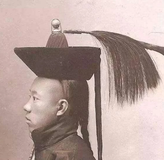 清朝男人的辫子究竟有多脏?英国传教士晒出照片,说出来你可能不信