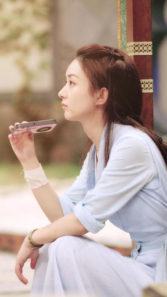 赵丽颖产后复出大变样,温柔超a气质范,一次比一次美