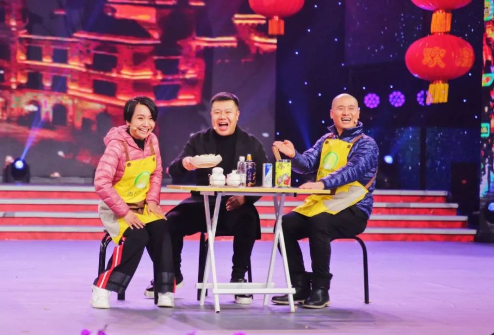 作为天津知名的相声演员,他们已经连续三年参加了青海广播电视台春晚