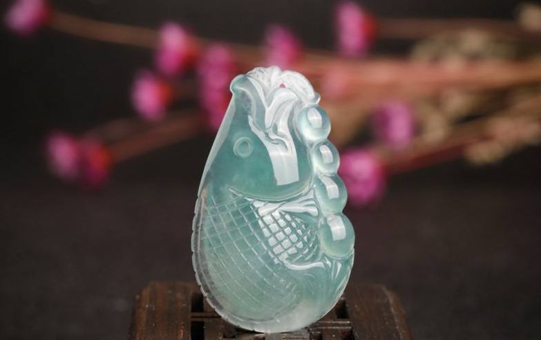 每种颜色的翡翠寓意都各不相同,你最喜欢什么颜色的翡翠?