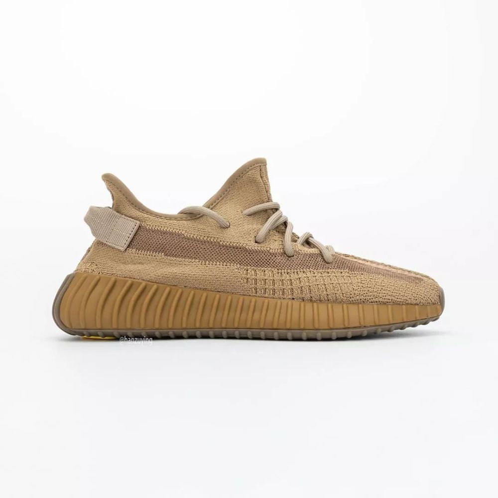 两双yeezy 350 v2 新配色细节曝光!灵感来自初代?
