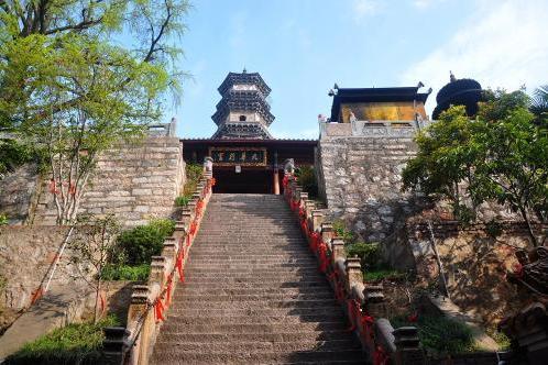 芜湖一座千年古寺,有"小九华山"之称,门票仅需五元