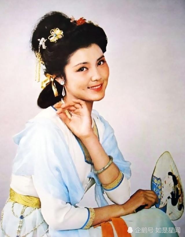 八十年代轰动全国的《红牡丹》,主演姜黎黎与女主角性格恰恰相反