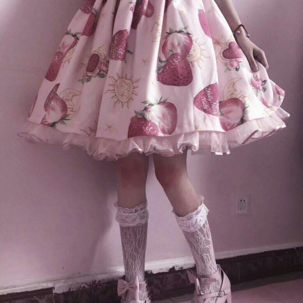 少女心爆棚的头像:遇到你以后,我睁眼是花田,闭眼是星空!