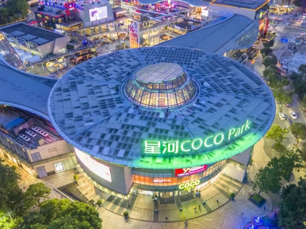 2万方的龙岗cocopark,位于深圳大运地铁站旁,总建面积20万方的龙华