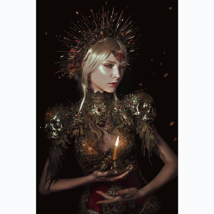 欧洲神话里精灵,海妖,人鱼,神明?这妹子空灵的气质全都有!