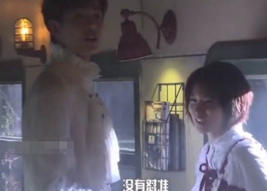 "诸葛大力"的初吻早没了,拍吻戏时男主还不愿意亲,导演在一旁干着急