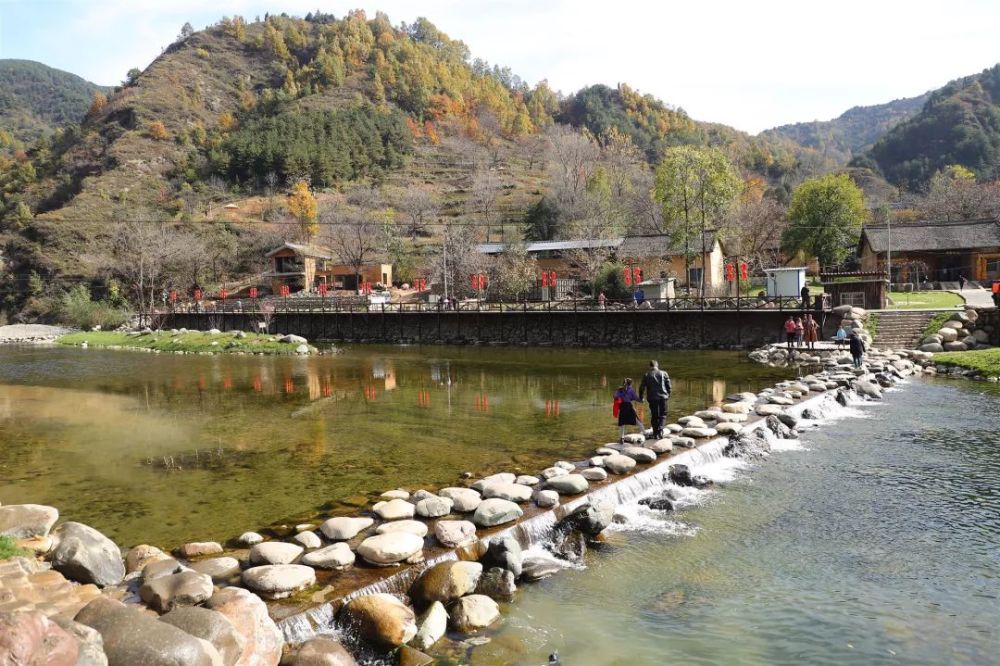 来洛南保安北斗村,感受山谷里的慢时光