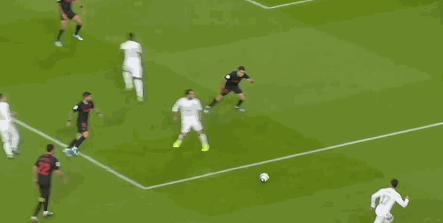 卡塞米罗:梅开二度 强悍防守,看猛虎如何细嗅蔷薇