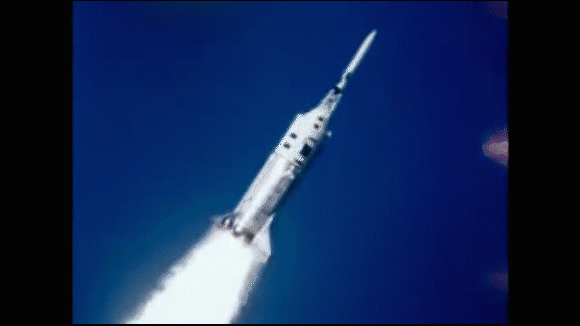 炸一枚火箭完成逃逸实验,马斯克的龙飞船即将载人首飞