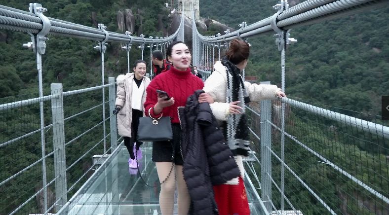 霞浦杨家溪风景区试营业 全省最长玻璃桥亮相