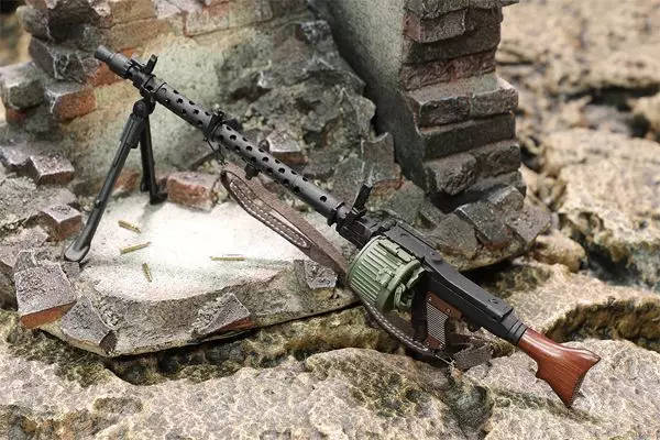二战德军经典机枪:mg-34是世界上第一种通用机枪