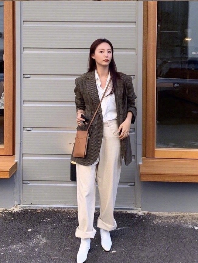 气质清冷的盐酷女孩,9套穿搭look,高挑显瘦又美艳,怎么都好看
