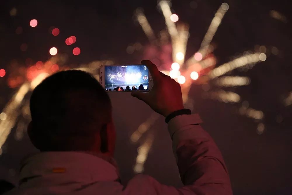 昨晚南湖放烟花,你有看到!高清大图来了,美翻了!