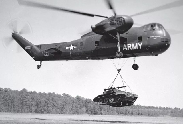最萌直升机ch-37,士兵们从嫌弃到喜爱,就像从动画片里