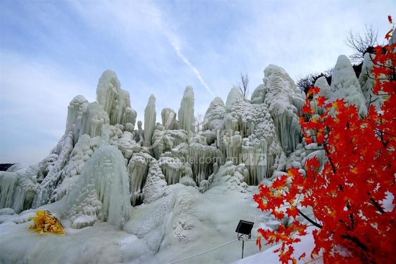 山西云泉谷景区打造30000平米冰雪世界