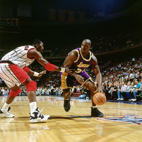 奥拉朱旺vs奥尼尔