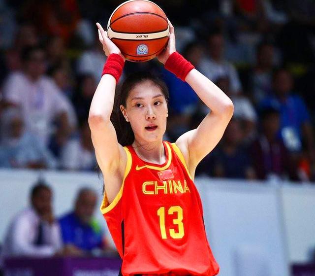 为了奥运,拼了!女篮女足春节备战热火朝天,力争拿下奥运资格