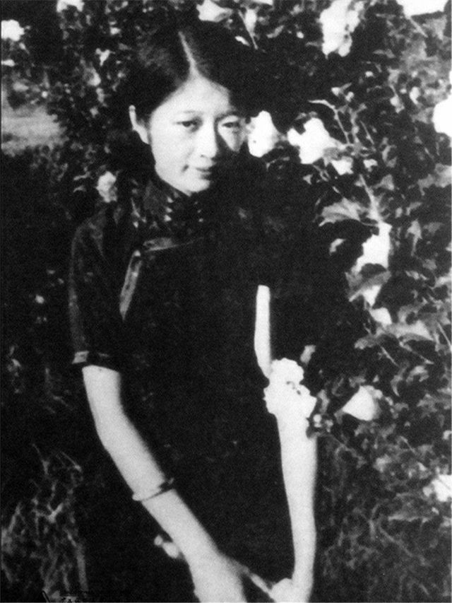张氏四姐妹真的像照片那么美吗?看完这组老照片,你就明白了