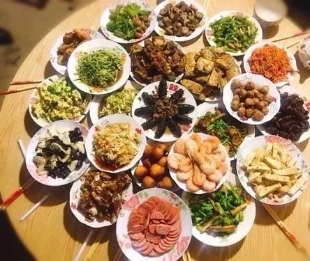 年夜饭,攻略,东北,锅包肉,杀猪菜,渤海,小鸡炖蘑菇,东北大拉皮,拔丝