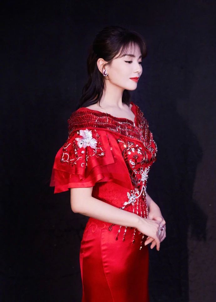 刘涛,春晚,造型,礼服,红裙