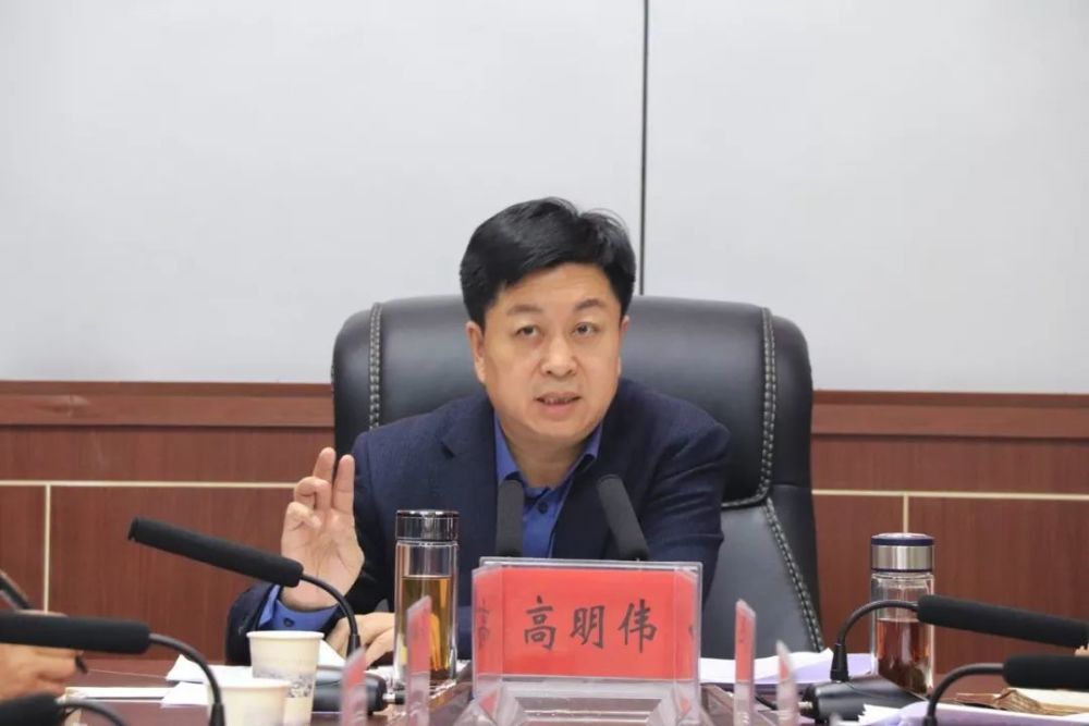 大年初一,清涧县长高明伟深入一线,紧急部署疫情防控工作