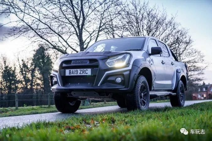 2020款五十铃d-max xtr加强版皮卡,外观更凶猛