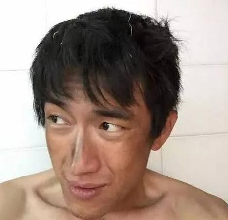 男明星的直男自拍,迷之角度帅哥变丑男,快收了