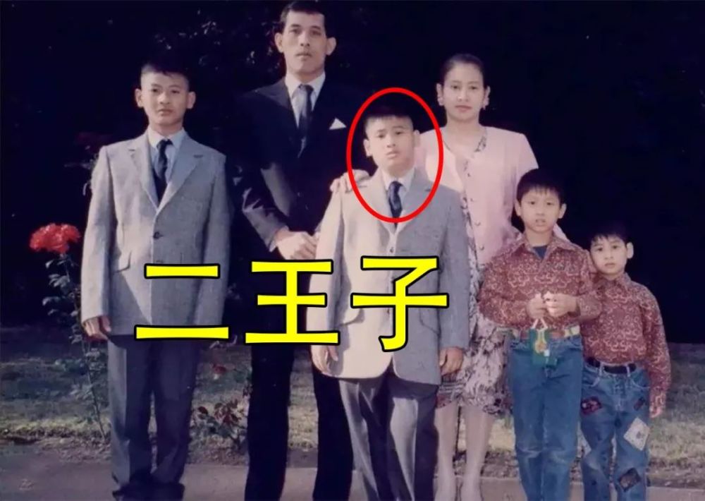 苏提达忽视泰王二儿子,紧握提帮功这张王牌,她和5岁儿子赢定了