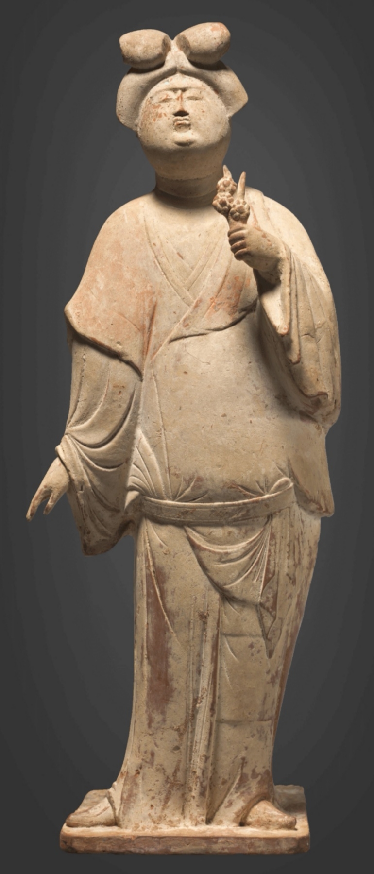 文物说:唐代梅枝仕女俑