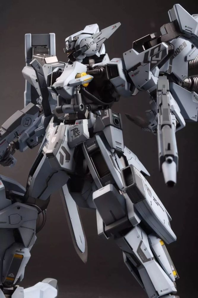 很多模友喜欢近身格斗型机甲,接下来为大家带来的是 老衲的开年新作