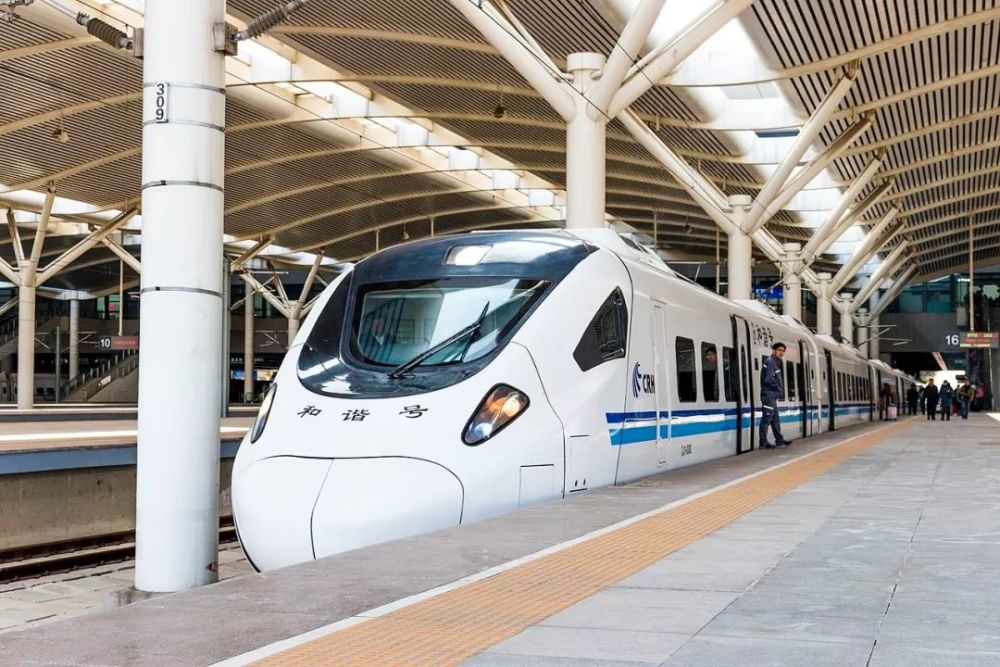 cj1型动车组以crh380bl技术平台为基础,借鉴了crh380bl,crh380cl,crh