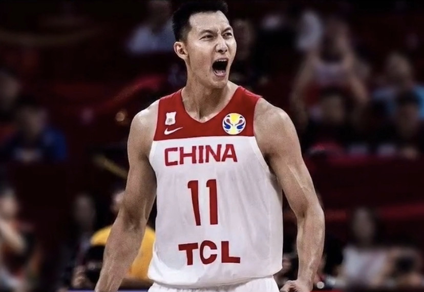 八,易建联 2019年成为cba历史得分王,世界杯中国男篮唯一依靠.