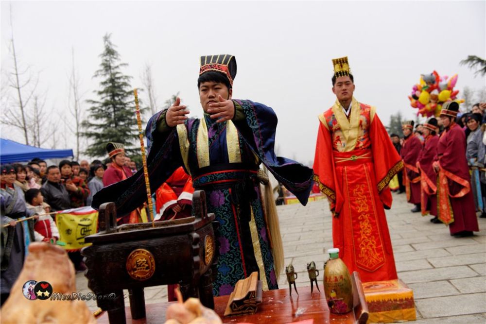 还原周朝祭拜仪式,比泰山封禅还早八百年,是当地最有气势的演出