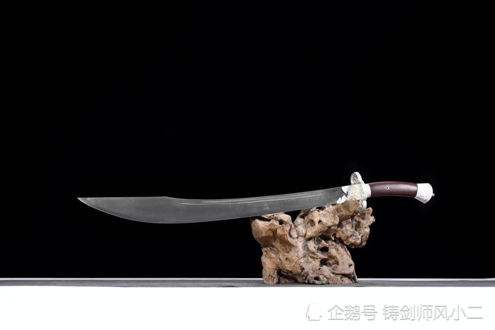 5500白银装[发][发][发]御用牛尾刀样式新颖独特