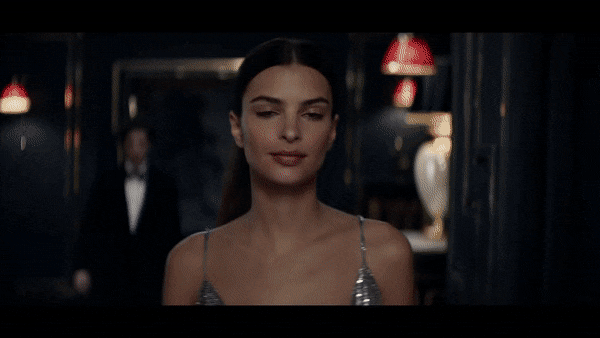 十米开外就能闪瞎我等钛合金眼的怎么能少得了一只成功拿到c位,要想在