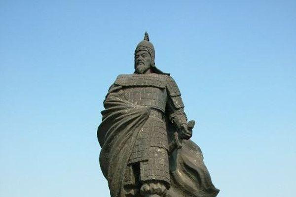 黄忠顶多算个"老兵",东吴这位老将,才是真实的老当益壮