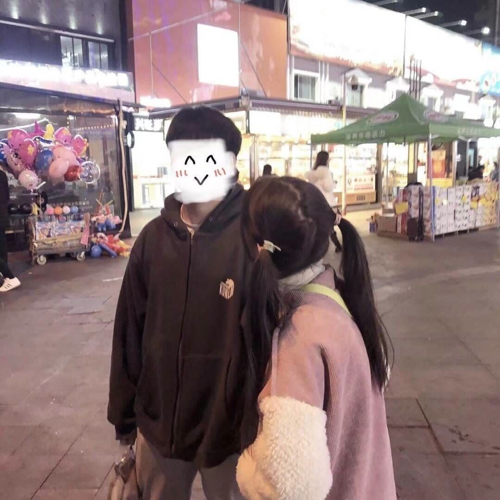 甜腻情侣头像:少年白衫单车嘴角上扬,我爱的干净模样!