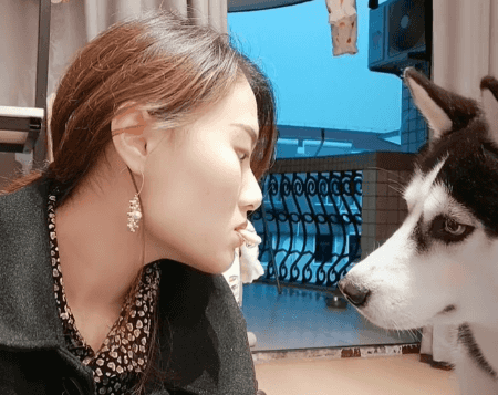 就像不要脸的无耻男人强吻女人一样,粗鄙,下流!